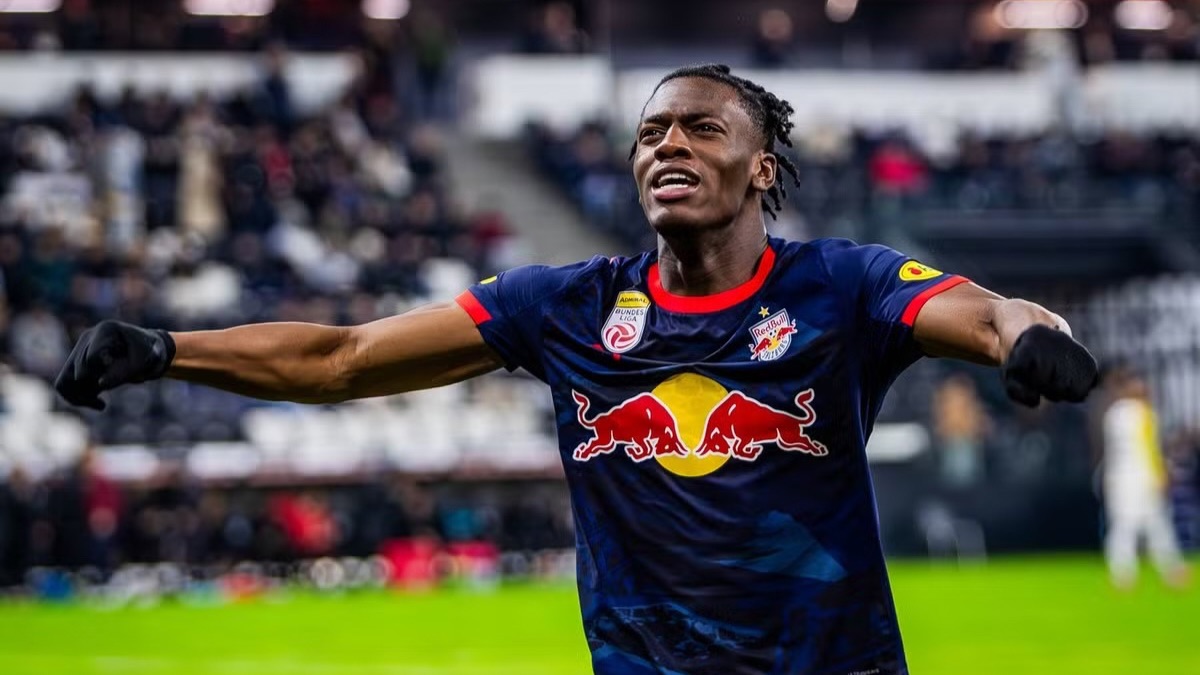 Joane Gadou joins Borussia Dortmund from Salzburg to replace Niklas Sule